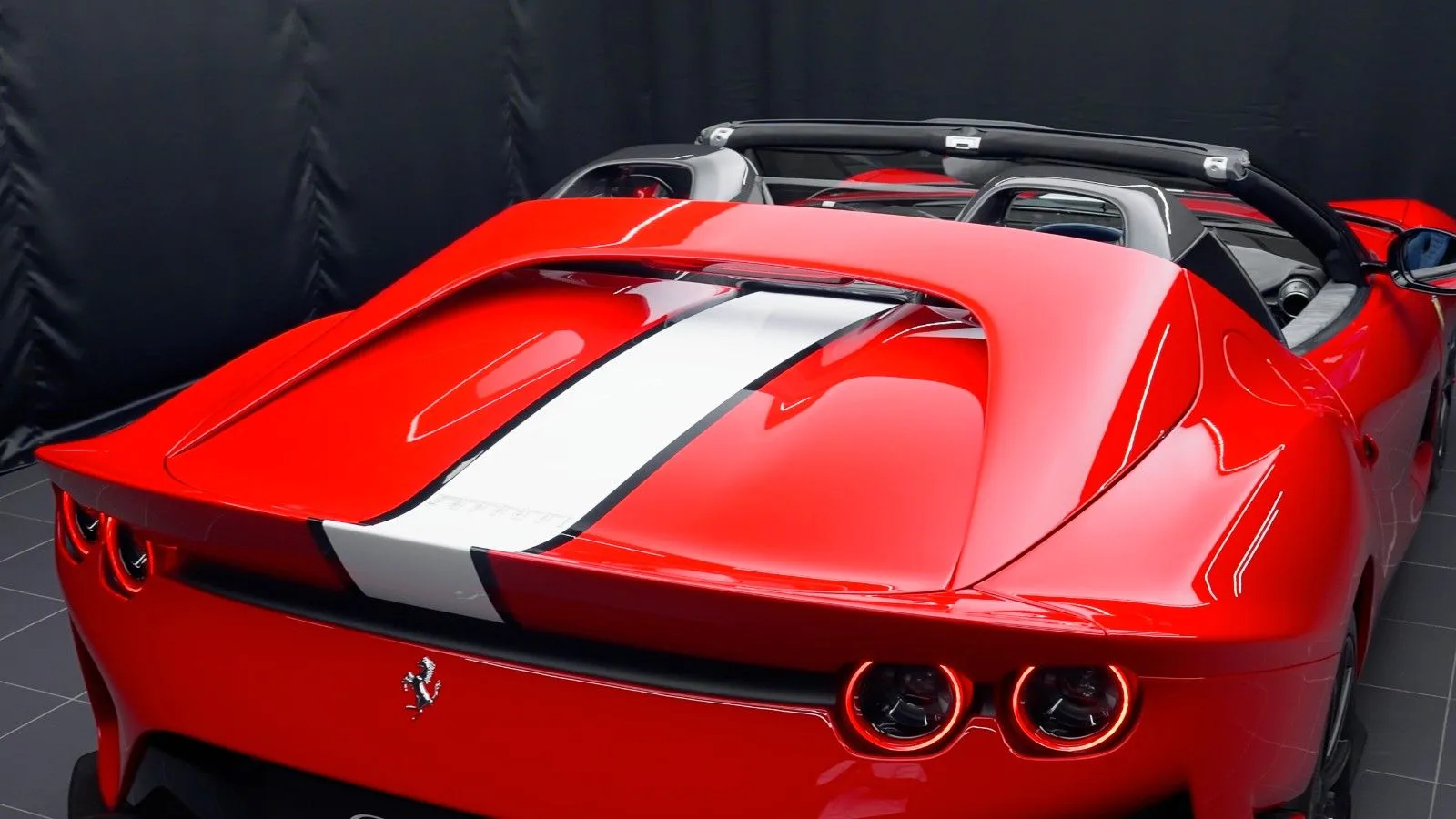 2024 Ferrari 812 Competizione A, 5/14