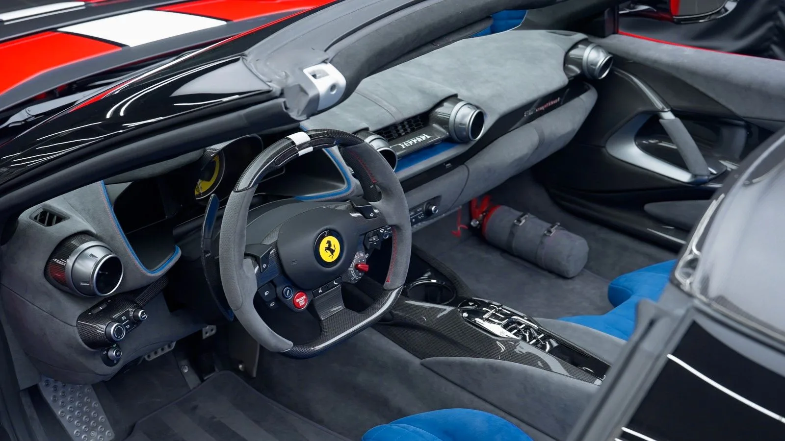 2024 Ferrari 812 Competizione A, 9/14