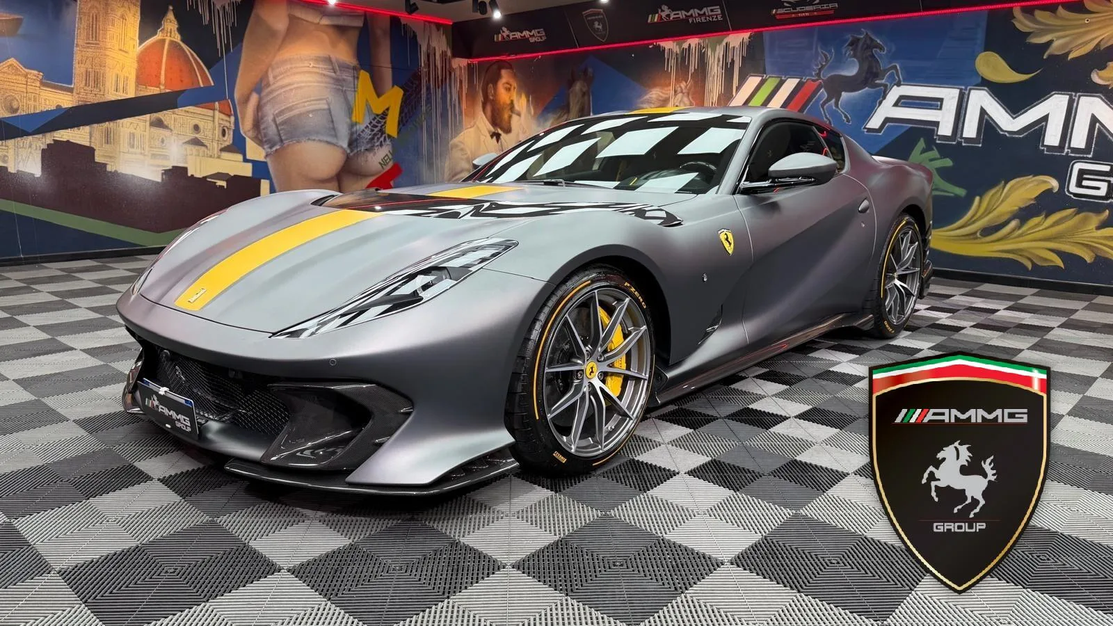 2024 Ferrari 812 Competizione angeboten von einem Fachhändler in Calenzano, Italien, Hauptfoto