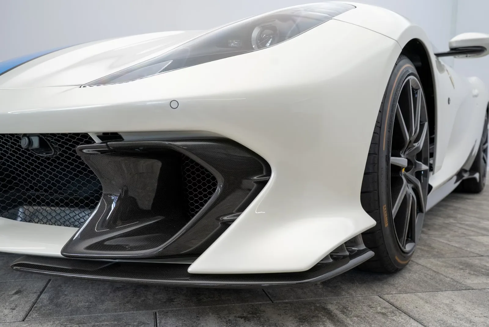 2024 Ferrari 812 Competizione, 30/30