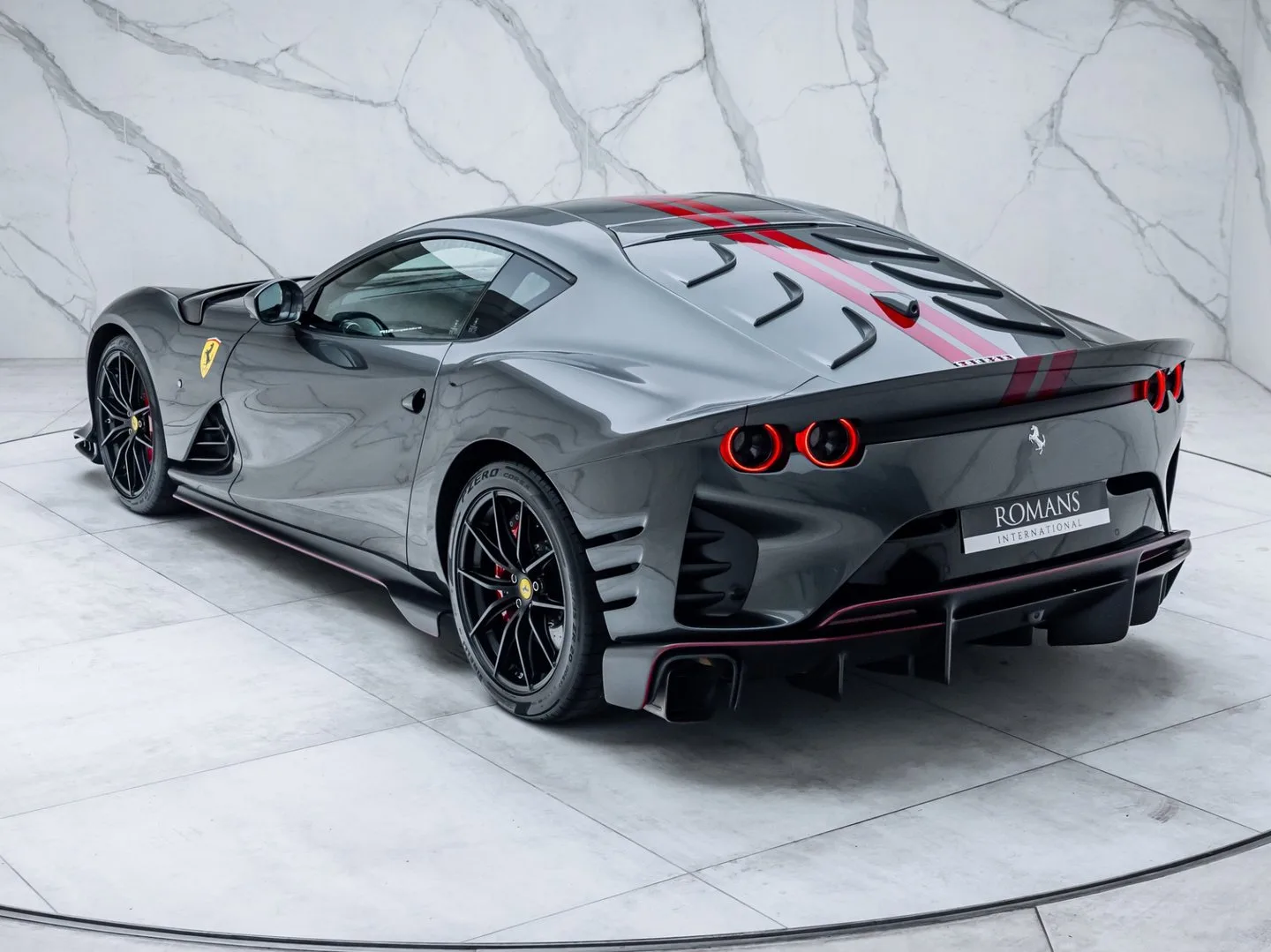2024 Ferrari 812 Competizione, 14/30