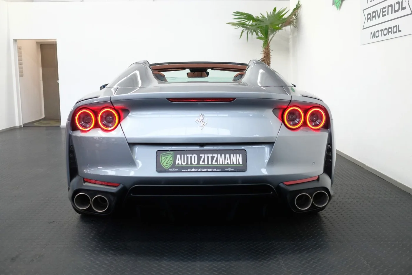 2024 Ferrari 812 GTS offered by a specialist dealer in Nuremberg, Germany, photo 6 of 15
