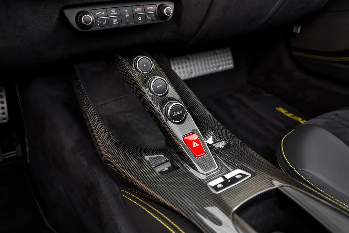 2024 Ferrari 812 GTS offered by a supercar dealer in Woerden, Netherlands, photo 12 of 25