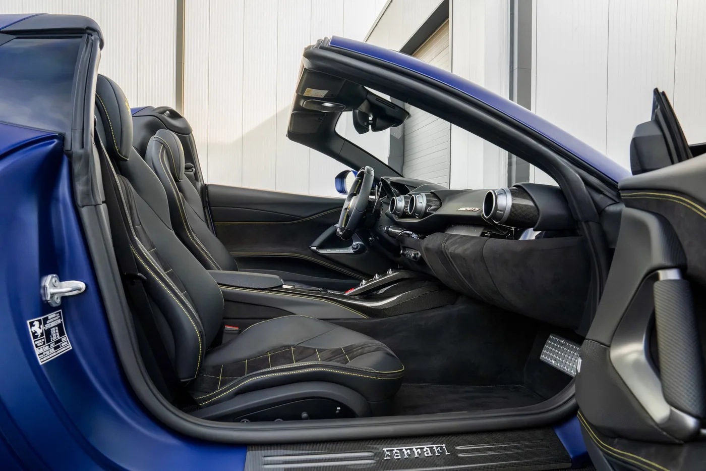 2024 Ferrari 812 GTS offered by a supercar dealer in Woerden, Netherlands, photo 19 of 25