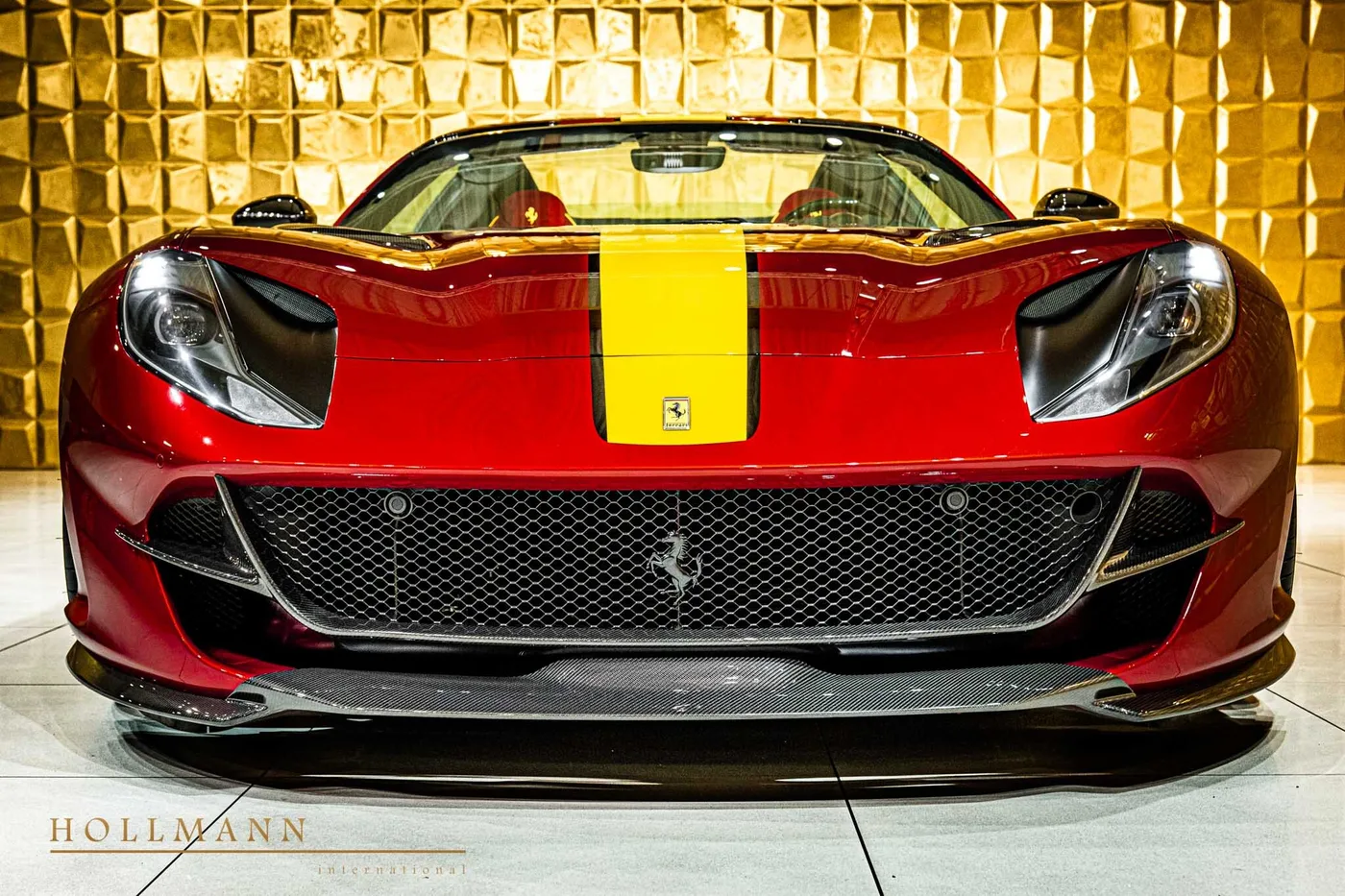 2024 Ferrari 812 GTS angeboten von einem Fachhändler in Stuhr, Deutschland, Foto 3 von 8