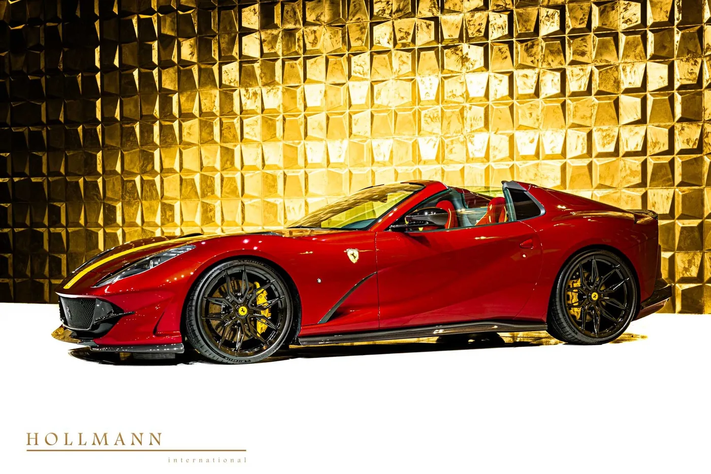 2024 Ferrari 812 GTS angeboten von einem Fachhändler in Stuhr, Deutschland, Foto 5 von 8