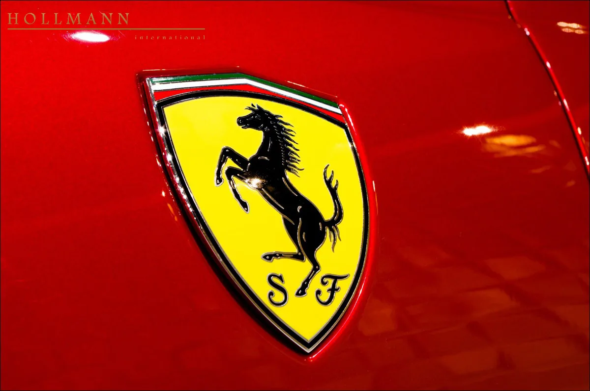 2024 Ferrari 812 Superfast proposée par un concessionnaire spécialisé à Stuhr, Allemagne, photo 7 sur 8