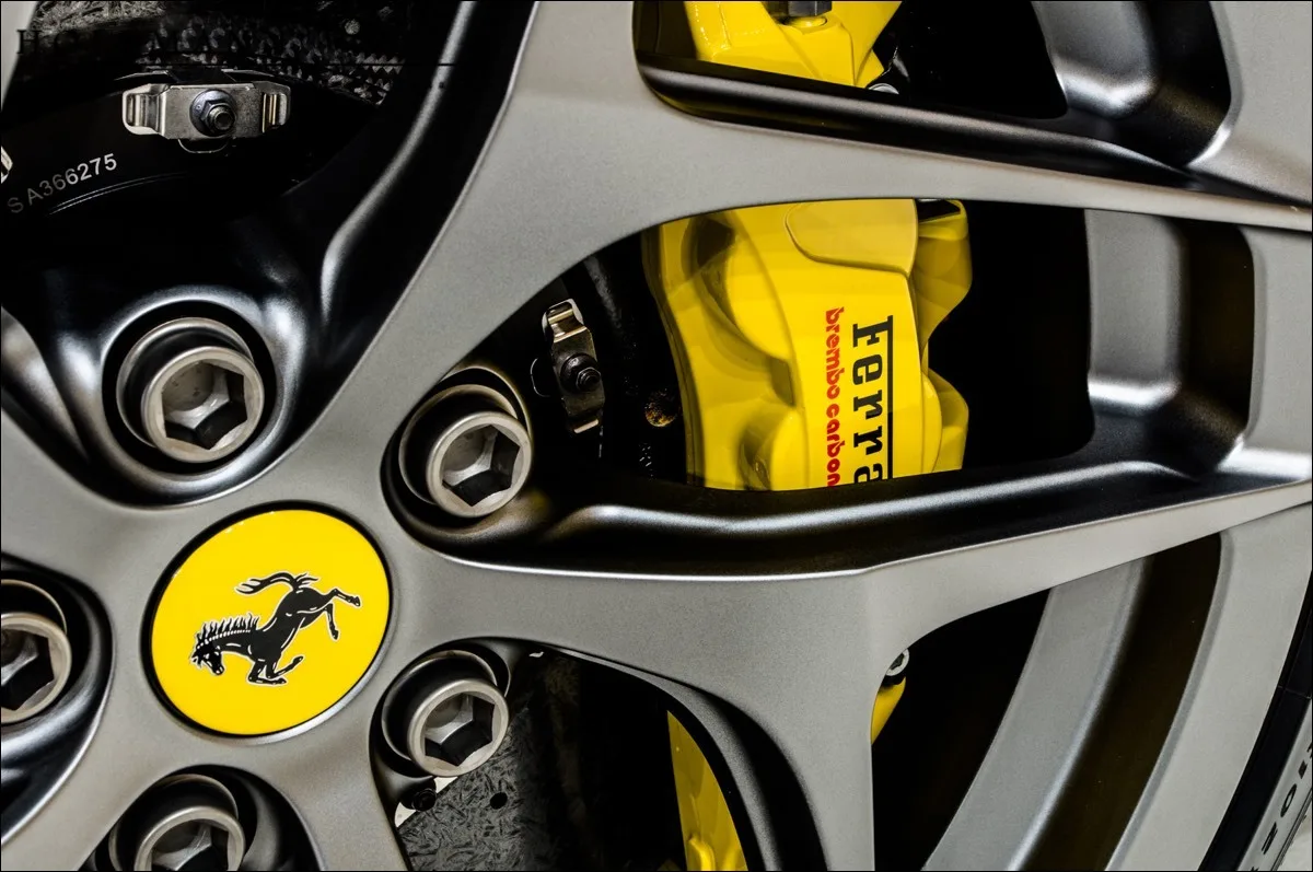 2024 Ferrari 812 Superfast proposée par un concessionnaire spécialisé à Stuhr, Allemagne, photo 8 sur 8