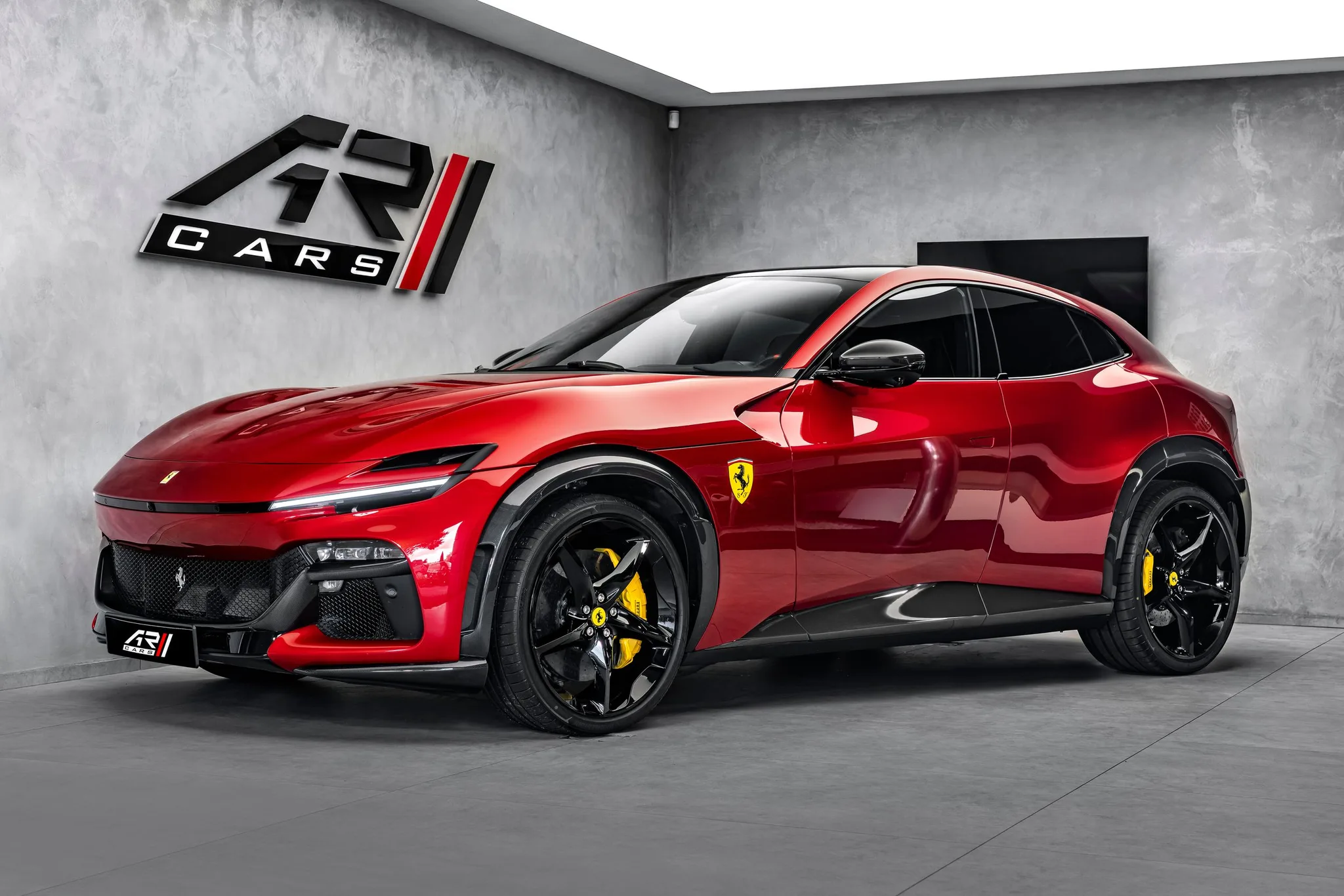 2024 Ferrari Purosangue angeboten von einem Fachhändler in Ostrava, Tschechien, Hauptfoto