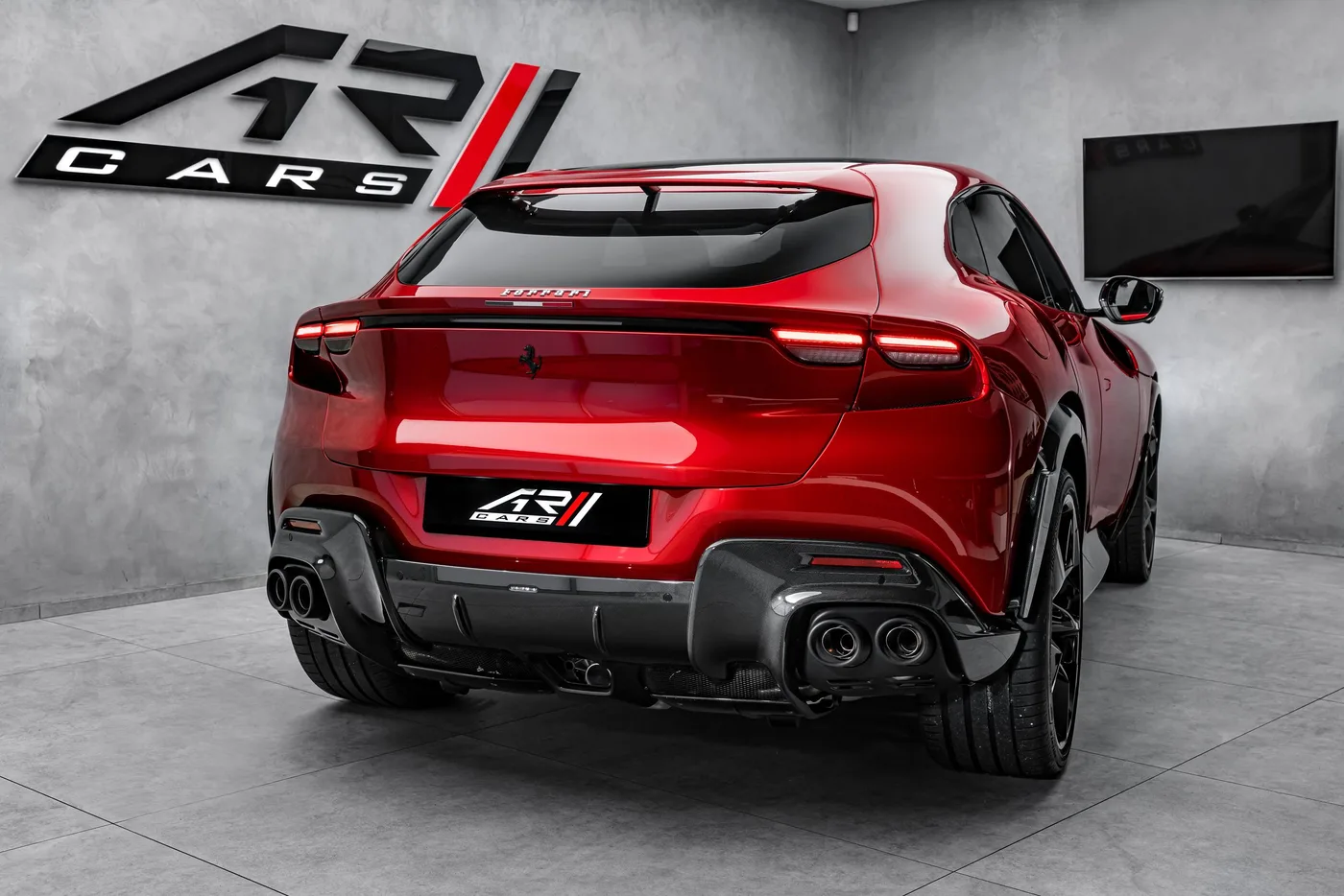 2024 Ferrari Purosangue angeboten von einem Fachhändler in Ostrava, Tschechien, Foto 6 von 15