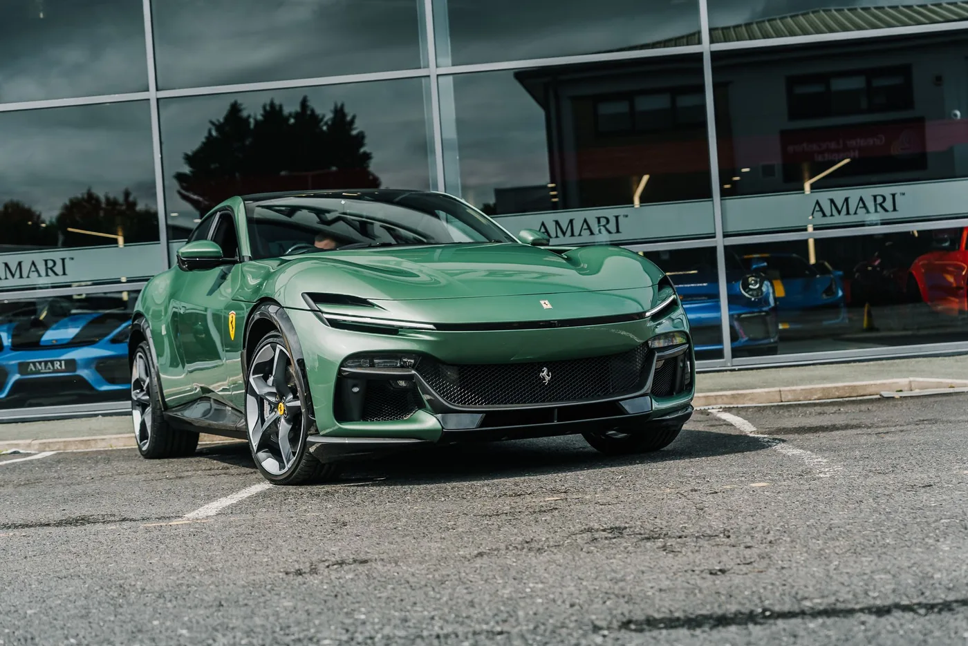 2024 Ferrari Purosangue angeboten von einem Supersportwagenhändler in Preston, Vereinigtes Königreich, Foto 3 von 25