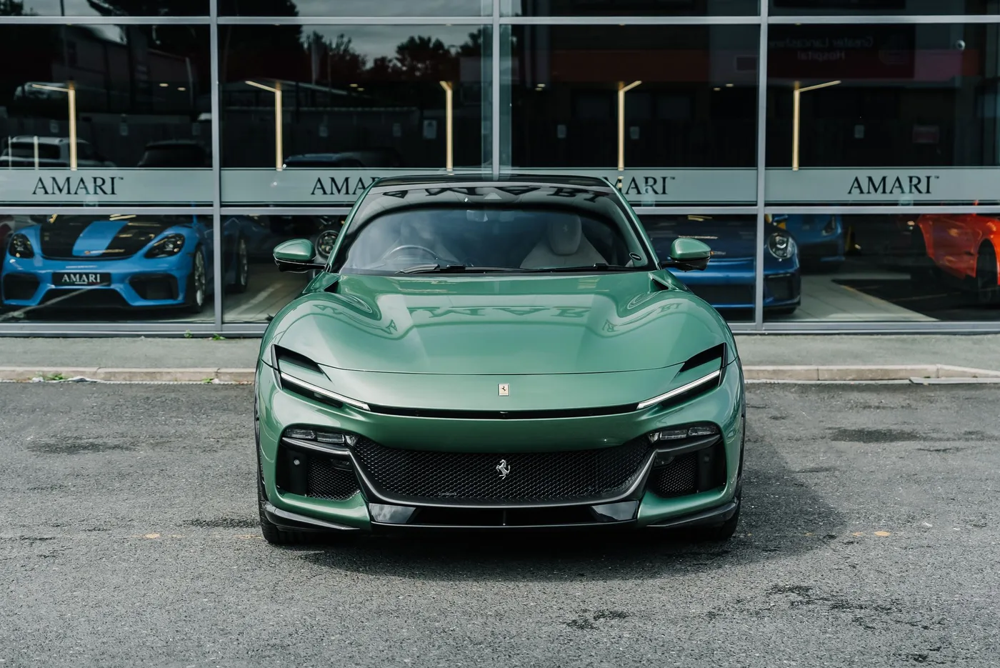 2024 Ferrari Purosangue angeboten von einem Supersportwagenhändler in Preston, Vereinigtes Königreich, Foto 4 von 25