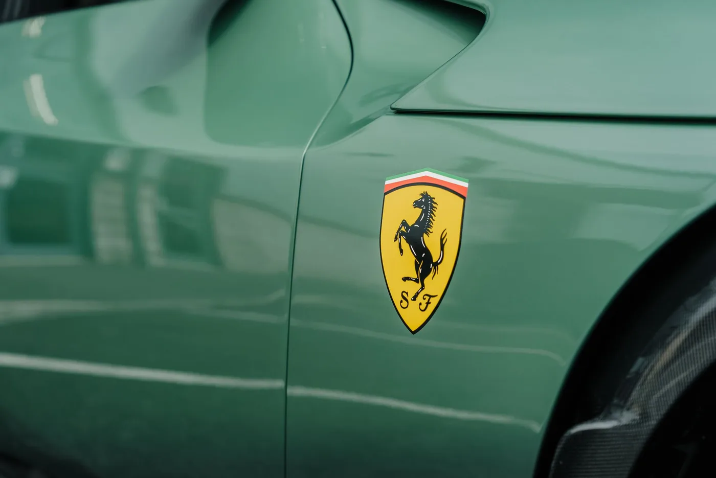 2024 Ferrari Purosangue angeboten von einem Supersportwagenhändler in Preston, Vereinigtes Königreich, Foto 11 von 25