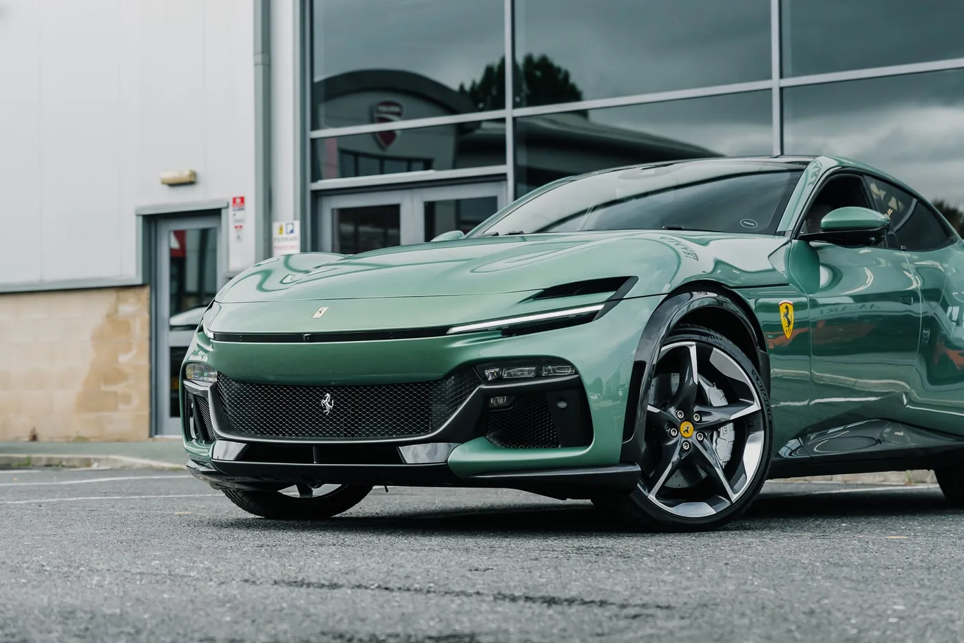 2024 Ferrari Purosangue angeboten von einem Supersportwagenhändler in Preston, Vereinigtes Königreich, Foto 21 von 25