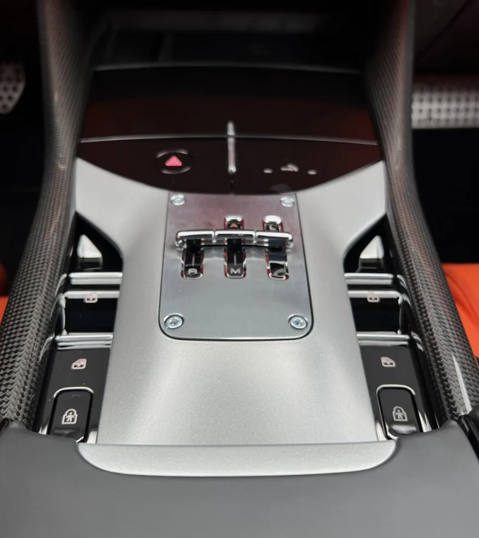 2024 Ferrari Purosangue, 6/28
