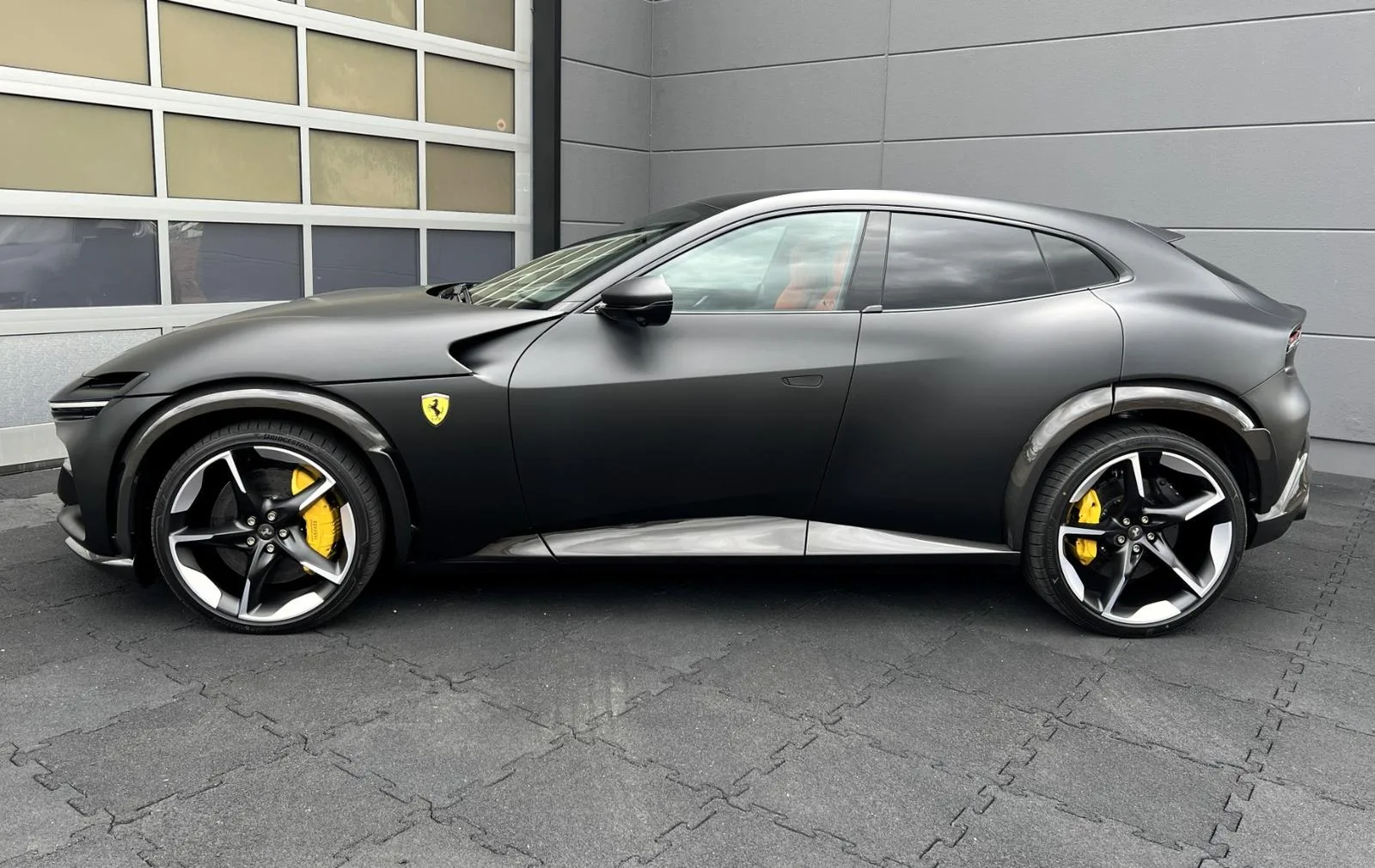 2024 Ferrari Purosangue, 26/28