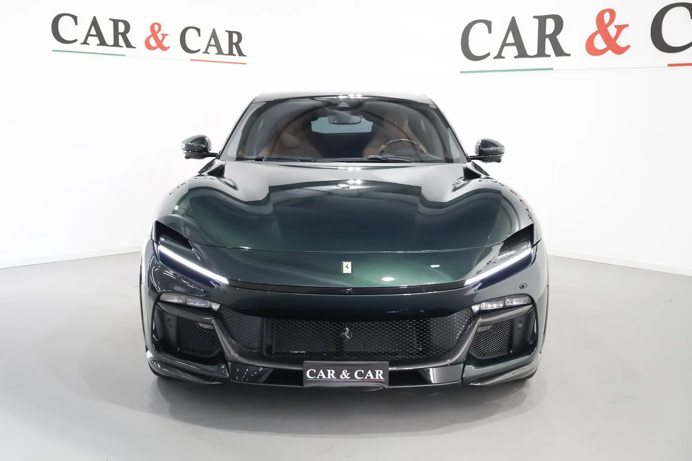2024 Ferrari Purosangue proposée par un spécialiste de la supercar à Zibido San Giacomo, Italie, photo 3 sur 25