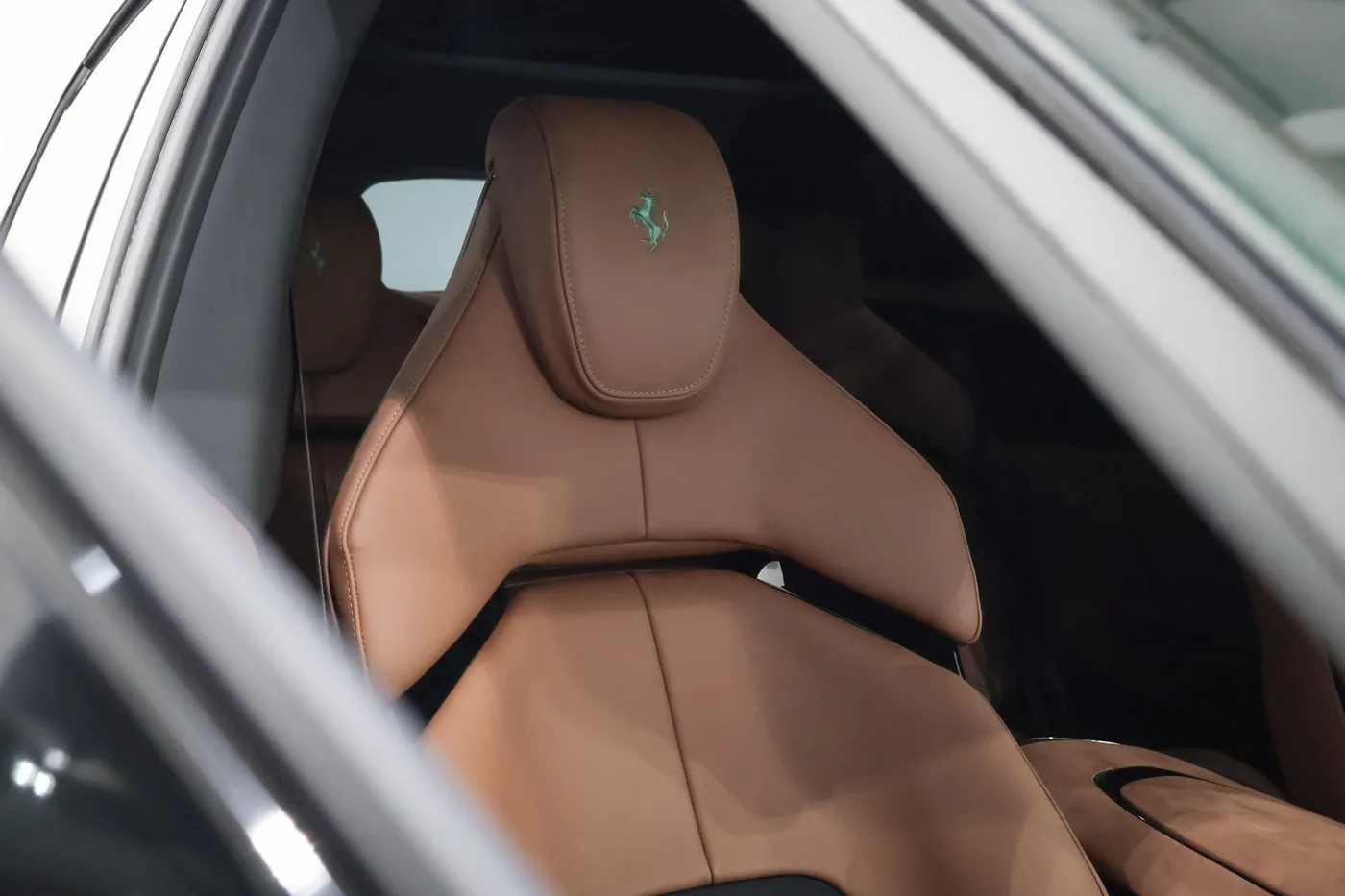2024 Ferrari Purosangue proposée par un spécialiste de la supercar à Zibido San Giacomo, Italie, photo 14 sur 25