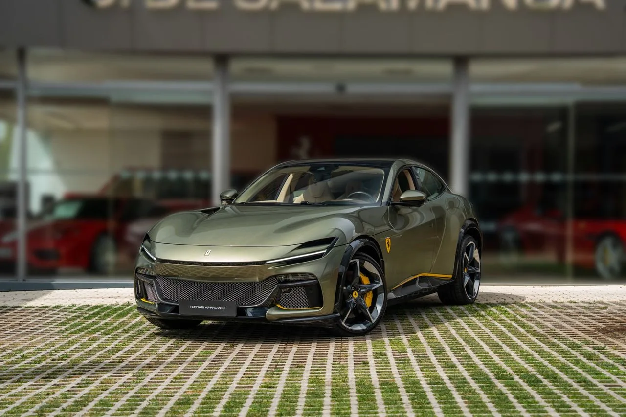 2024 Ferrari Purosangue, front three-quarter view at C. de Salamanca Marbella