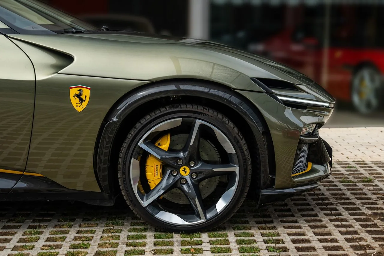 2024 Ferrari Purosangue, 12/30