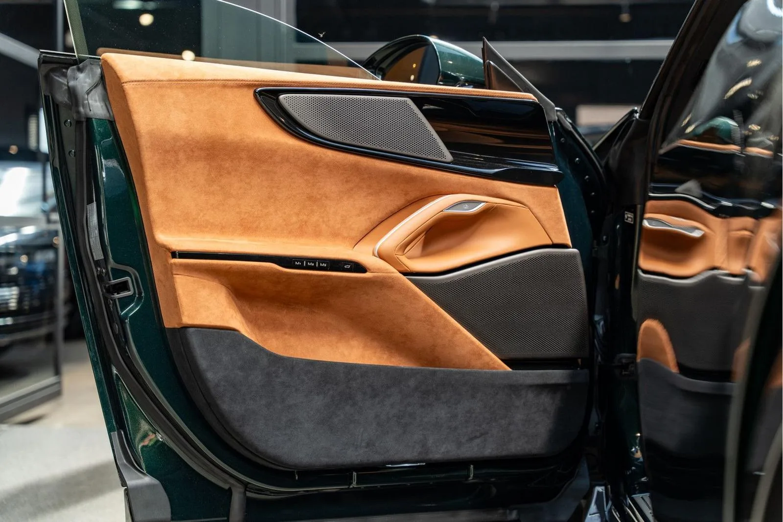 2024 Ferrari Purosangue, 30/30