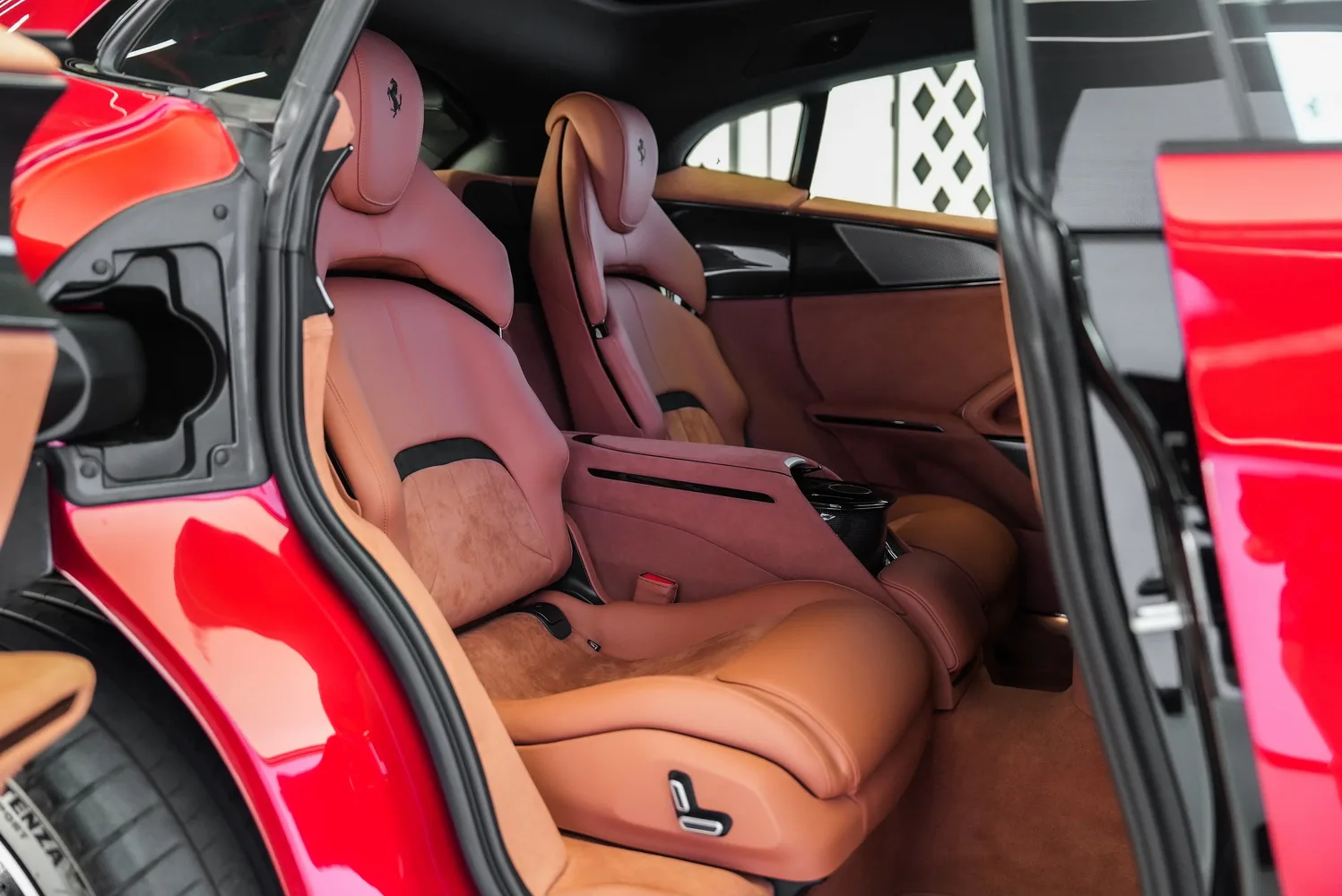 2024 Ferrari Purosangue, 11/16