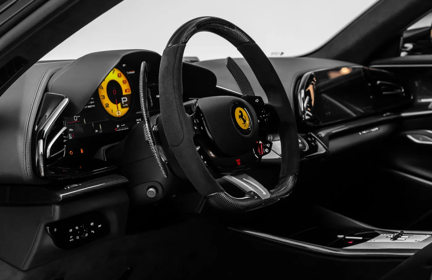 2024 Ferrari Purosangue angeboten von einem Fachhändler in Dubai, Vereinigte Arabische Emirate, Foto 5 von 10