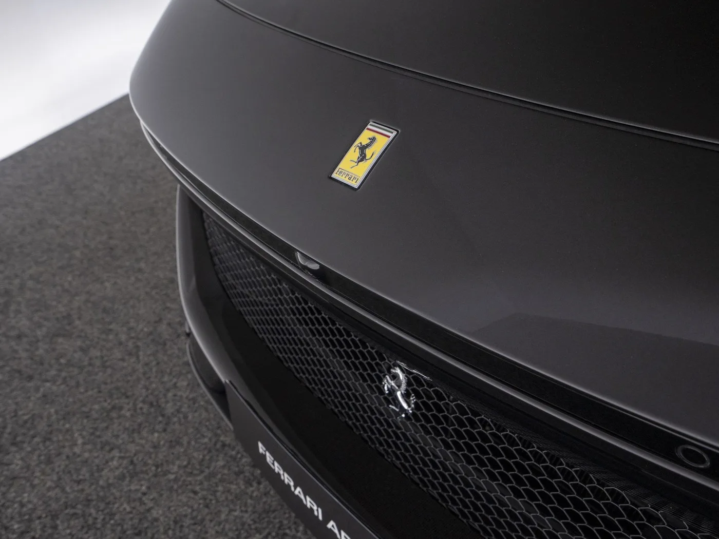 2024 Ferrari Purosangue offered by a specialist dealer in Singen, Germany, photo 8 of 15
