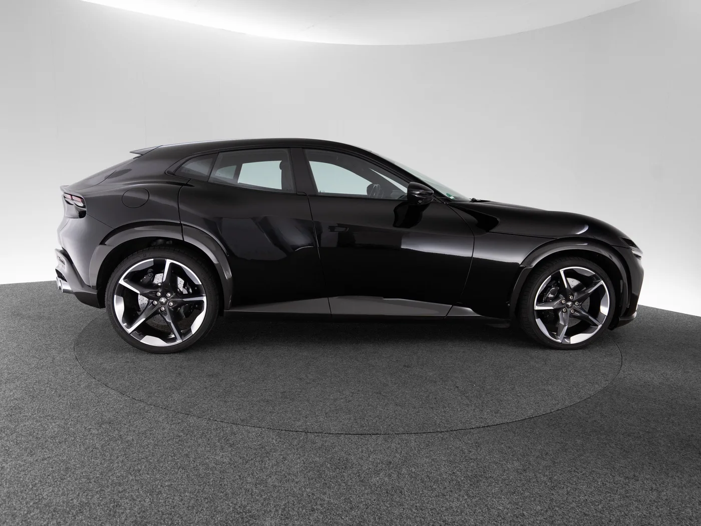 2024 Ferrari Purosangue angeboten von einem Fachhändler in Singen, Deutschland, Foto 7 von 15