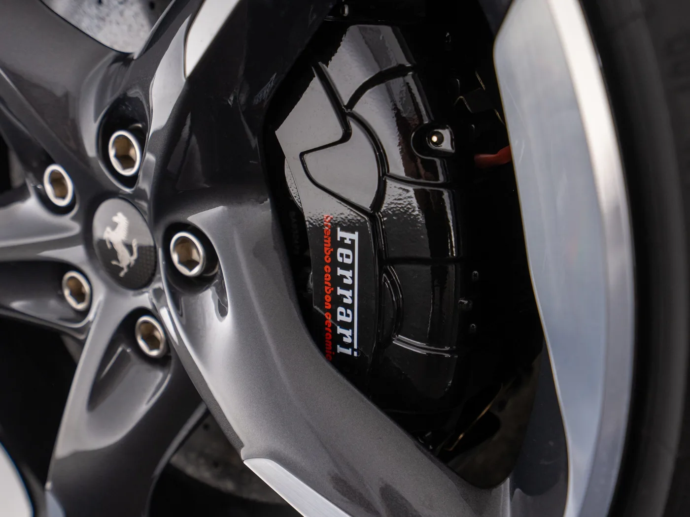 2024 Ferrari Purosangue angeboten von einem Fachhändler in Singen, Deutschland, Foto 11 von 15