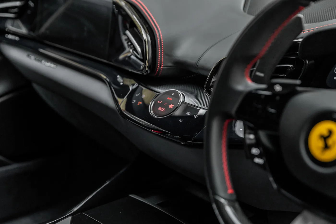 2024 Ferrari Purosangue angeboten von einer Vertragshändlergruppe in Mayfair, Vereinigtes Königreich, Foto 9 von 25