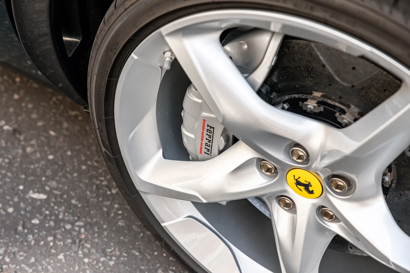 2024 Ferrari Purosangue angeboten von einer Vertragshändlergruppe in Mayfair, Vereinigtes Königreich, Foto 10 von 25