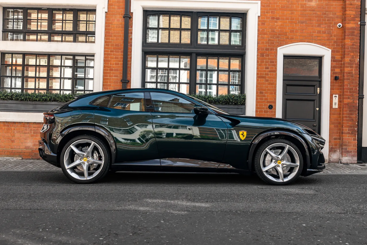 2024 Ferrari Purosangue angeboten von einer Vertragshändlergruppe in Mayfair, Vereinigtes Königreich, Foto 12 von 25