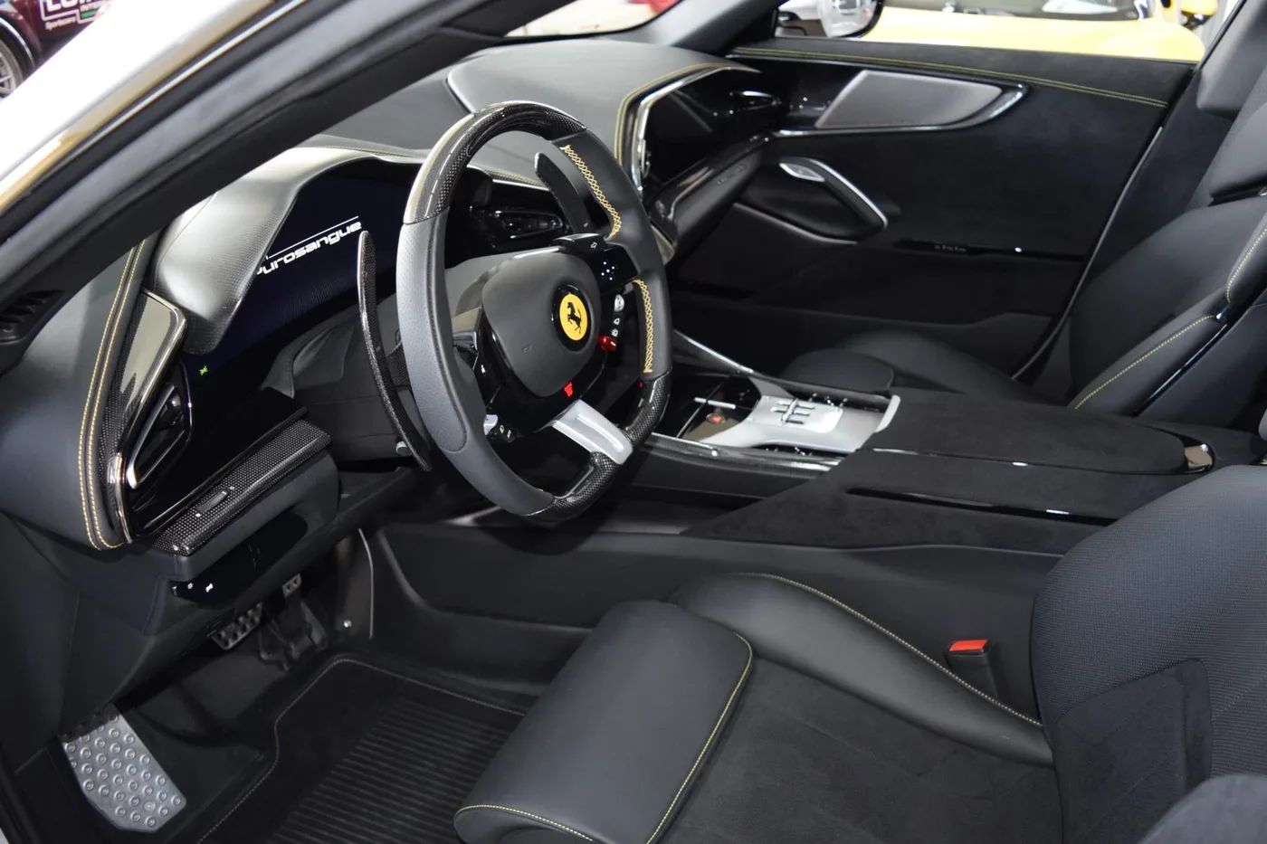 2024 Ferrari Purosangue angeboten von einem Fachhändler in Pfaffenhofen an der Ilm, Deutschland, Foto 4 von 15