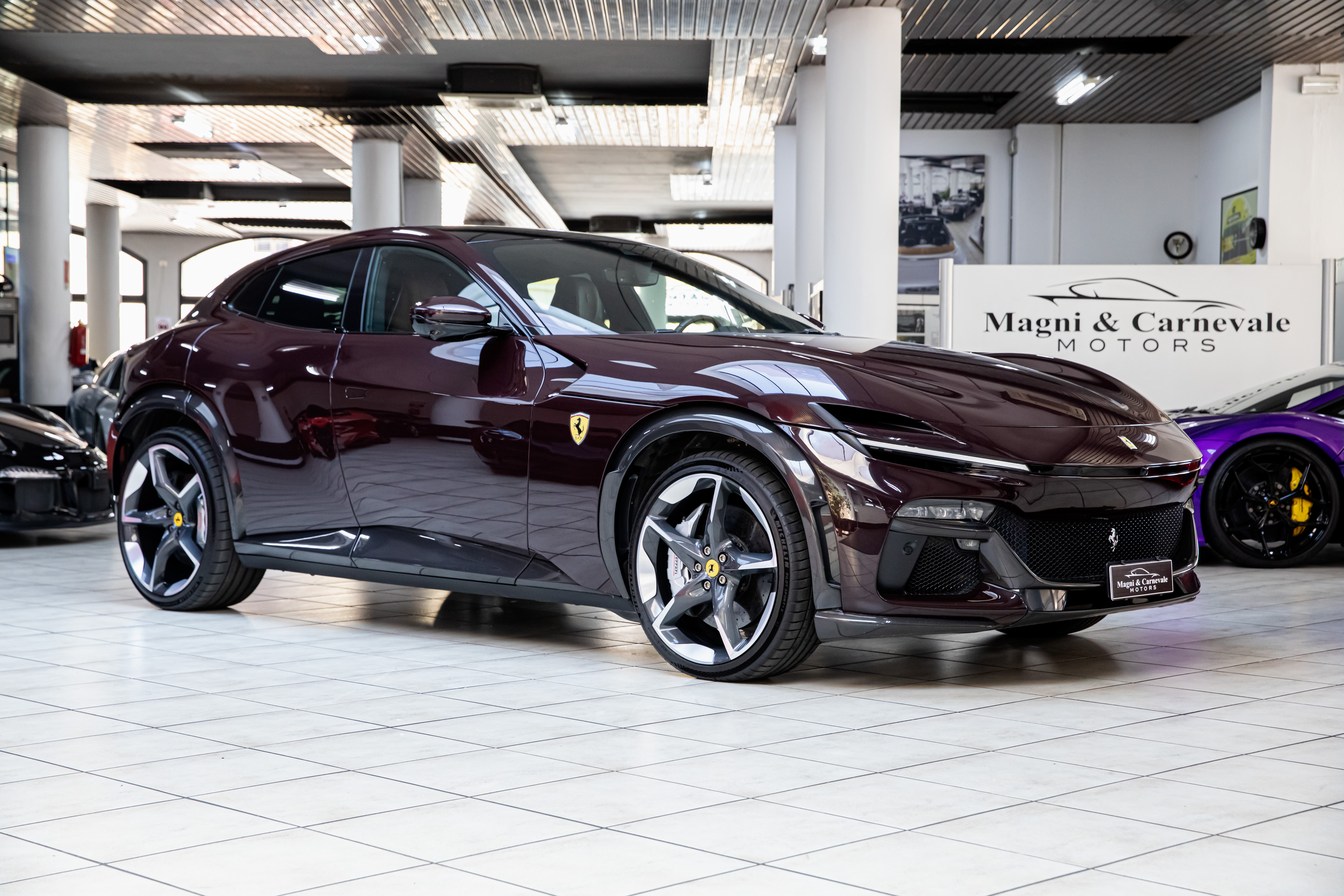 2024 Ferrari Purosangue angeboten von einem Fachhändler in Milan, Italien, Foto 4 von 20