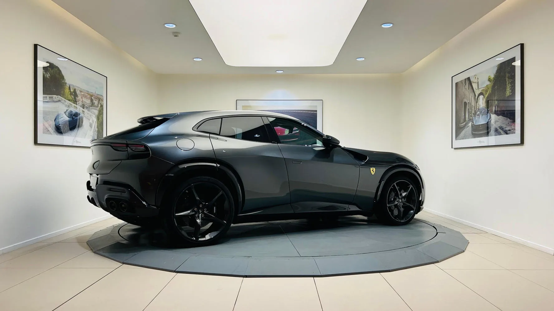 2024 Ferrari Purosangue, 3/30