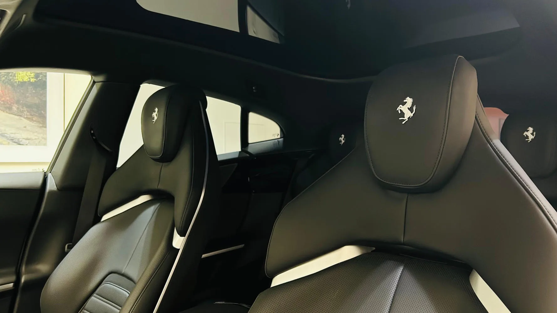 2024 Ferrari Purosangue, 19/30