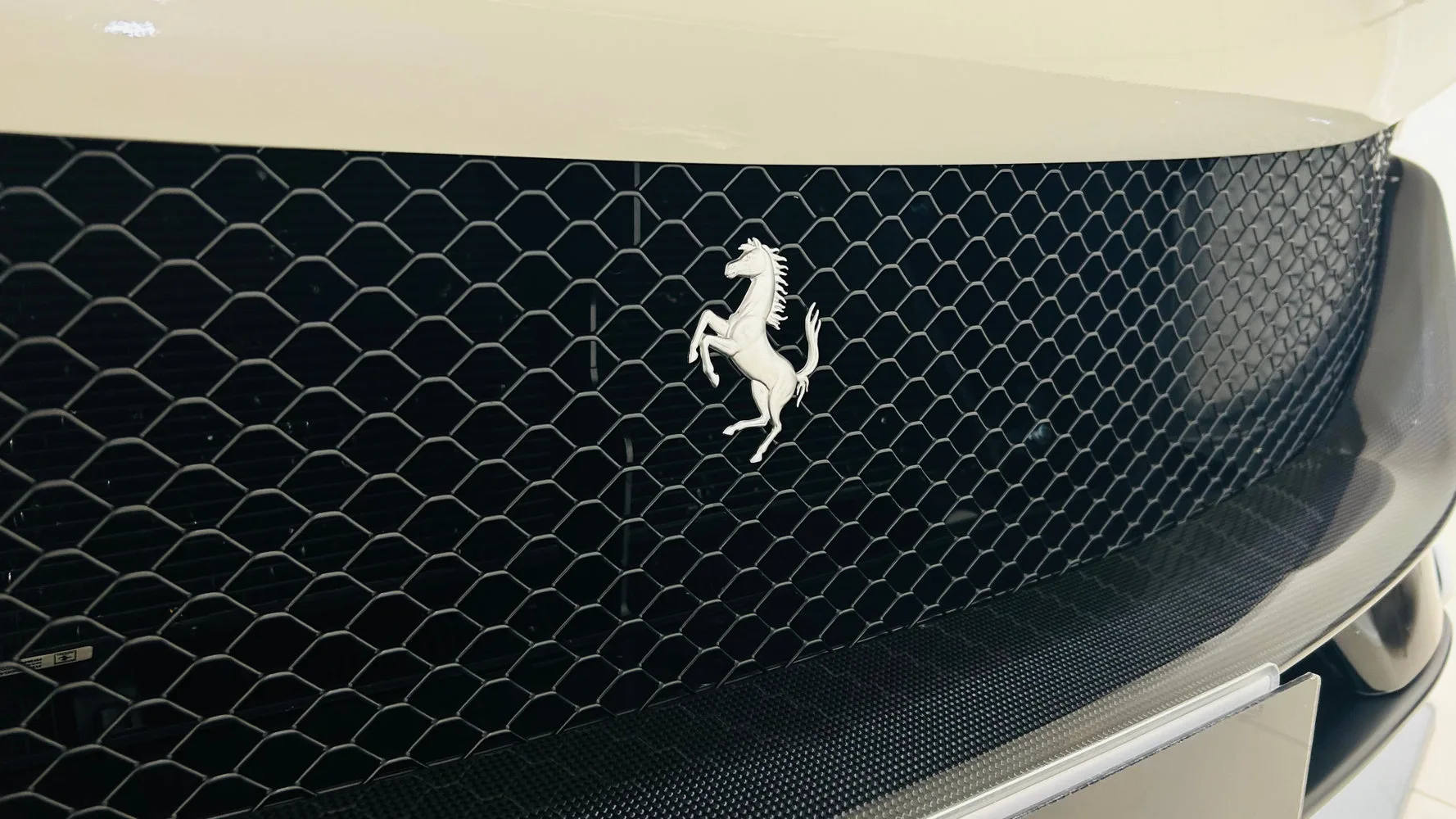 2024 Ferrari Purosangue, 29/30