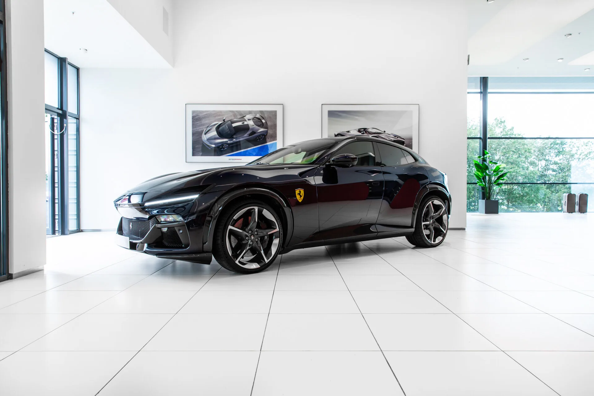 2024 Ferrari Purosangue, 3/30
