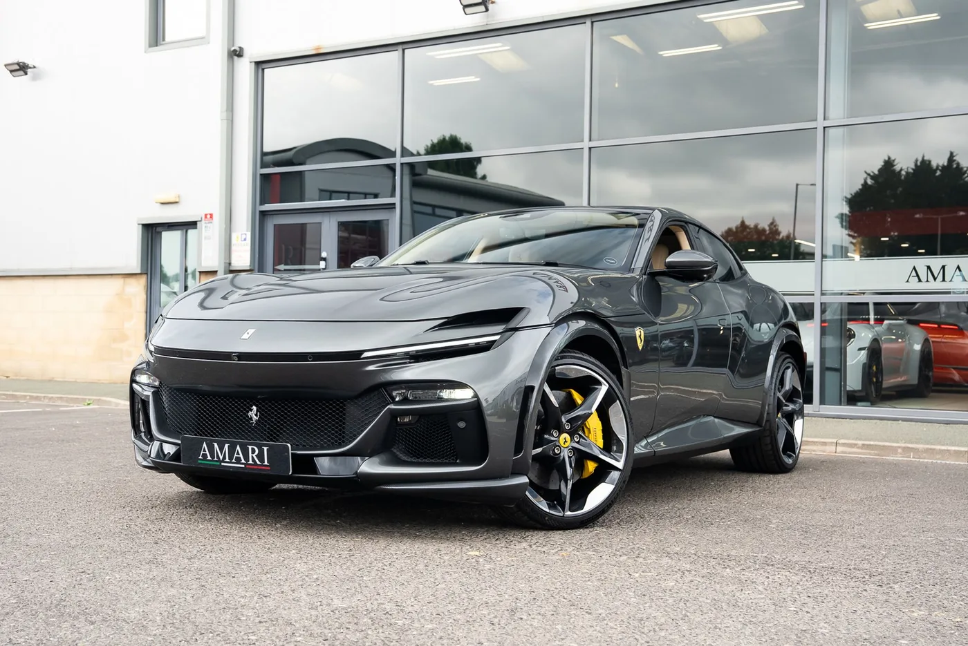 2024 Ferrari Purosangue angeboten von einem Supersportwagenhändler in Preston, Vereinigtes Königreich, Foto 12 von 25