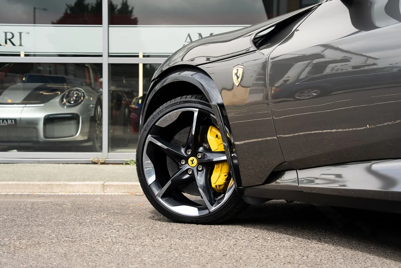 2024 Ferrari Purosangue angeboten von einem Supersportwagenhändler in Preston, Vereinigtes Königreich, Foto 19 von 25