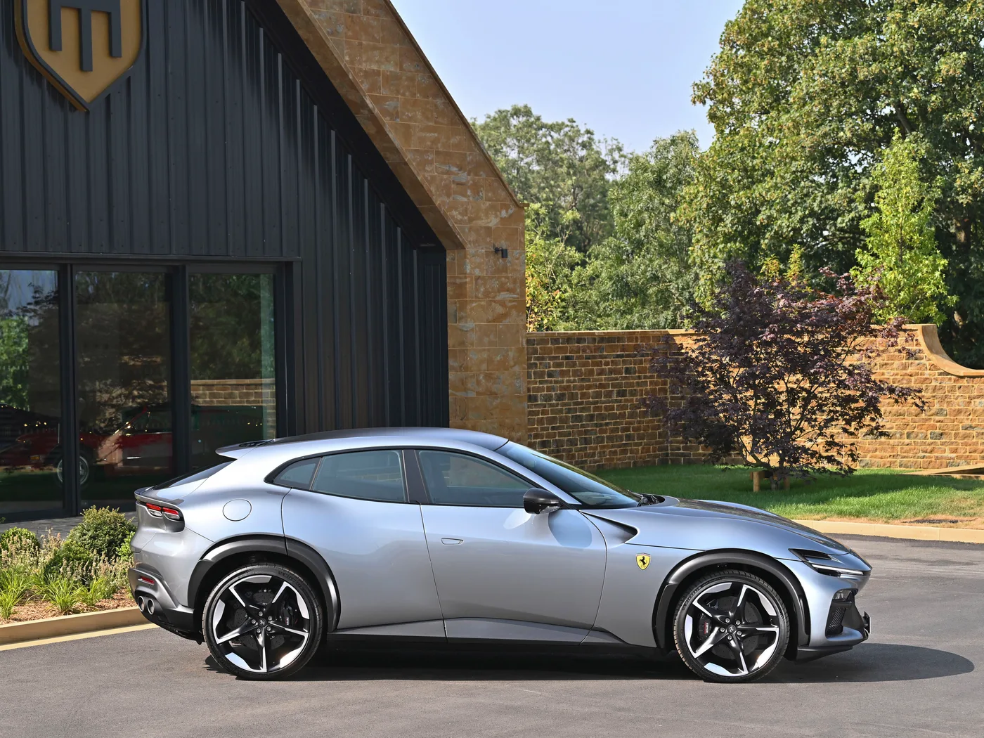 2024 Ferrari Purosangue proposée par un concessionnaire spécialisé à Hook Norton, Royaume-Uni, photo 9 sur 15
