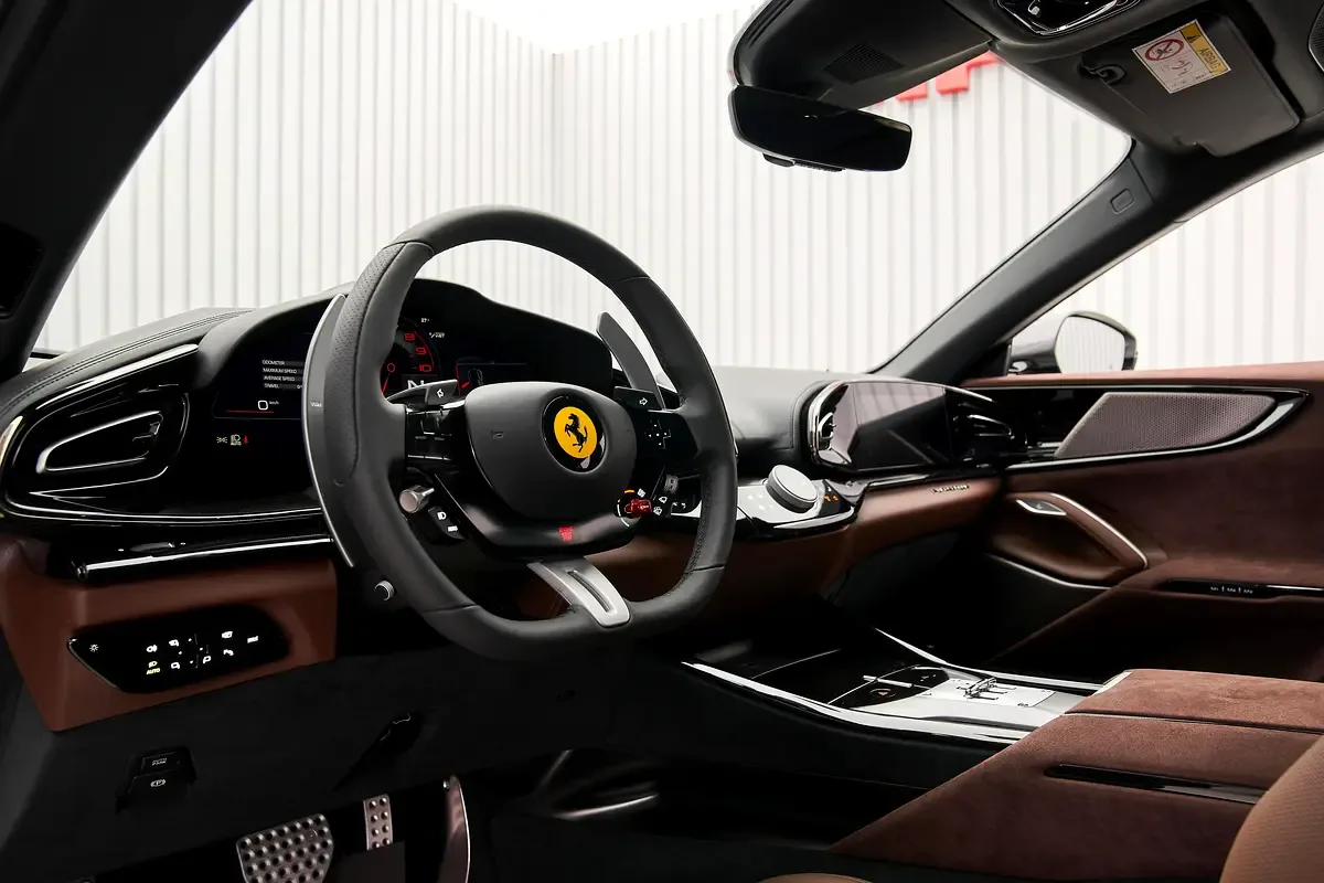 2024 Ferrari Purosangue, 10/15