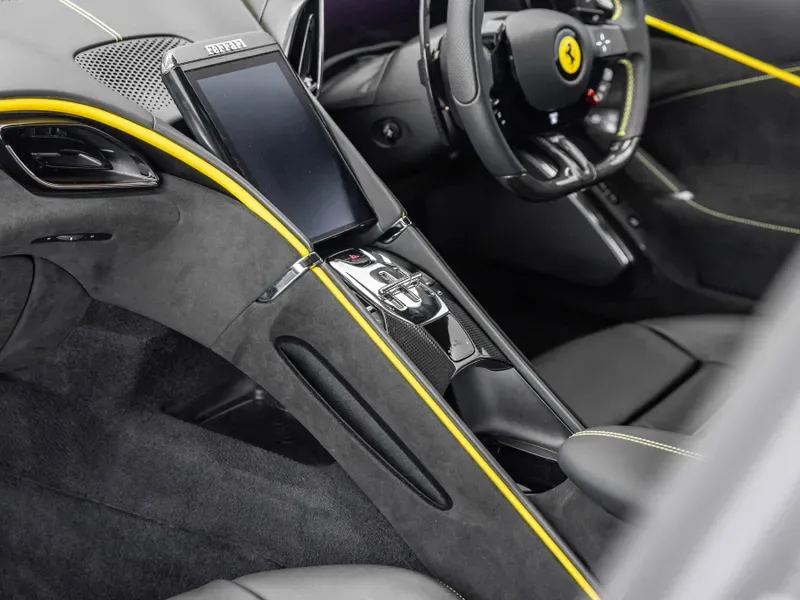 2024 Ferrari Roma, 24/30