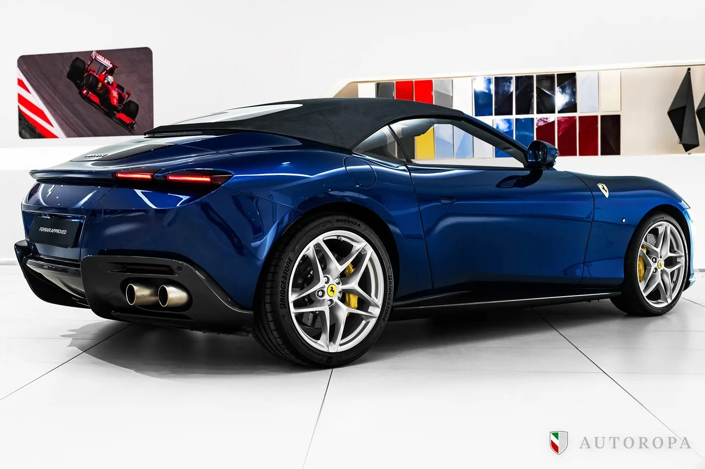 2024 Ferrari Roma Spider proposée par un concessionnaire agréé Ferrari et Maserati à Stockholm, Suède, photo 5 sur 10