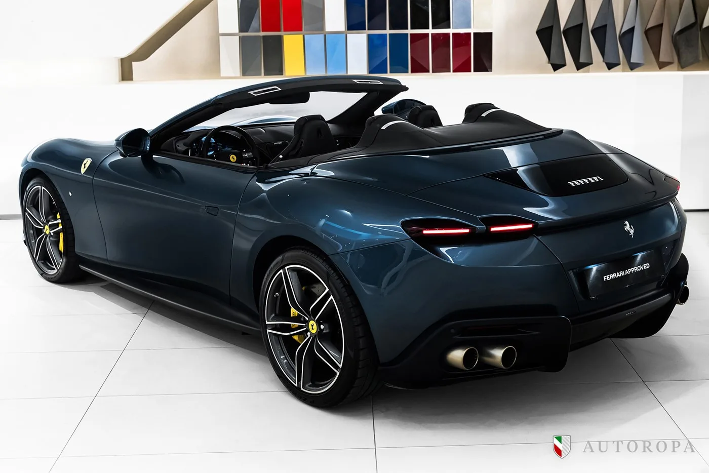 2024 Ferrari Roma Spider proposée par un concessionnaire agréé Ferrari et Maserati à Arlöv, Suède, photo 4 sur 10