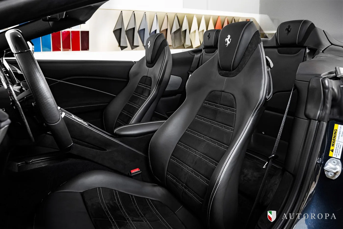 2024 Ferrari Roma Spider proposée par un concessionnaire agréé Ferrari et Maserati à Arlöv, Suède, photo 8 sur 10