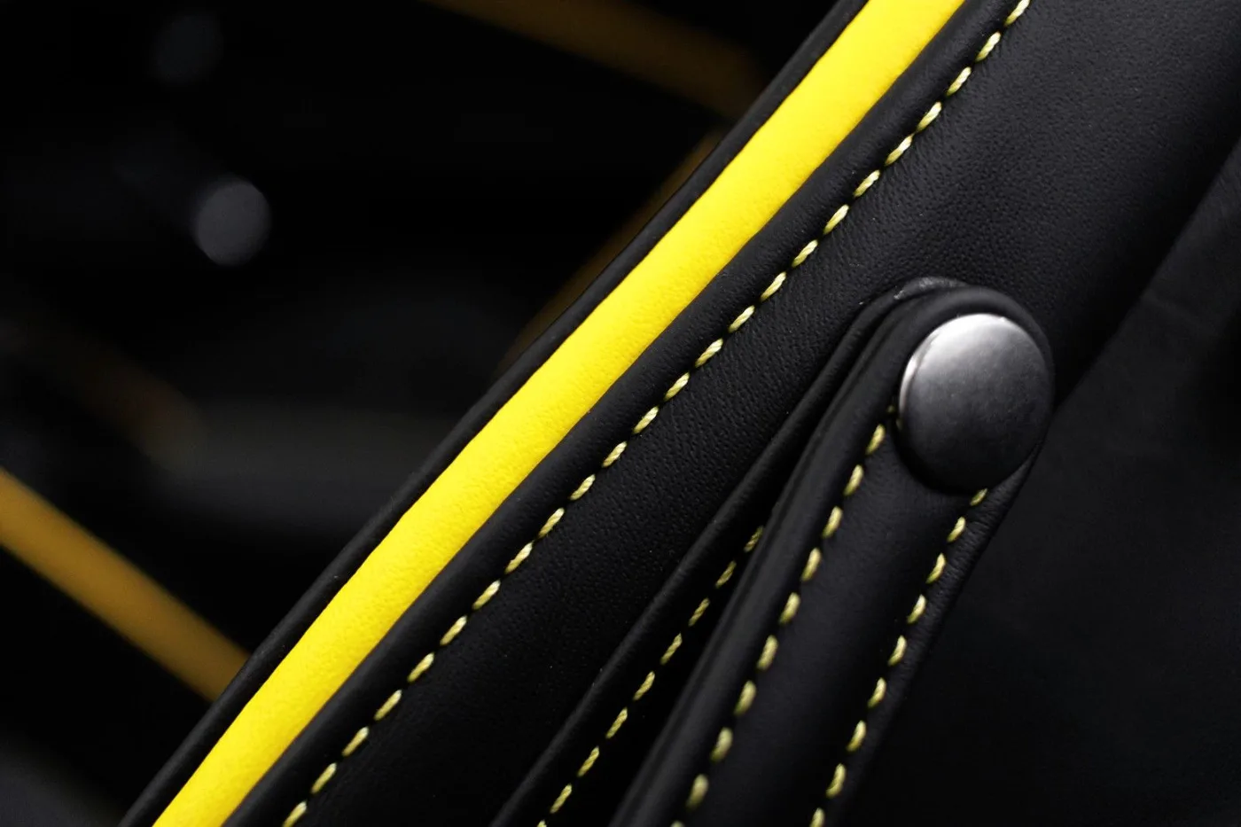 2024 Ferrari Roma Spider angeboten von einem Fachhändler in Nuremberg, Deutschland, Foto 13 von 15