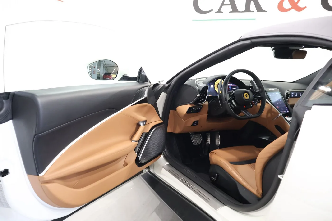 2024 Ferrari Roma Spider angeboten von einem Supersportwagenhändler in Zibido San Giacomo, Italien, Foto 7 von 22
