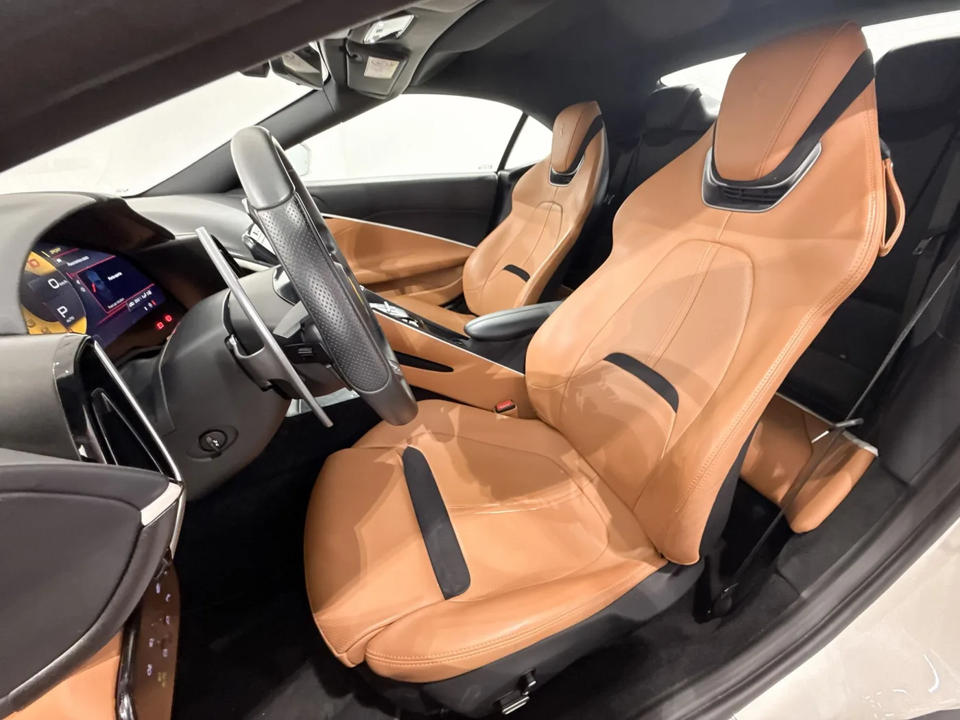 2024 Ferrari Roma Spider angeboten von einem Supersportwagenhändler in Zibido San Giacomo, Italien, Foto 19 von 22